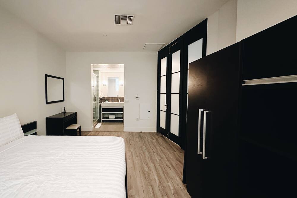 Photo of Bedroom in Westlake South