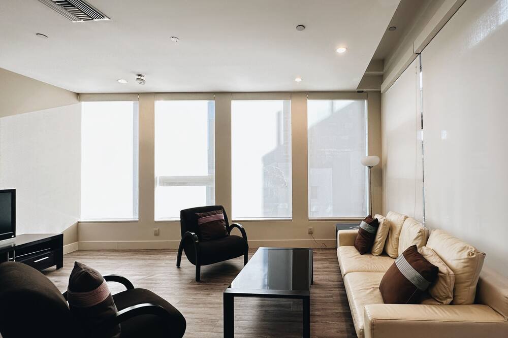Photo of Livingroom in Westlake South