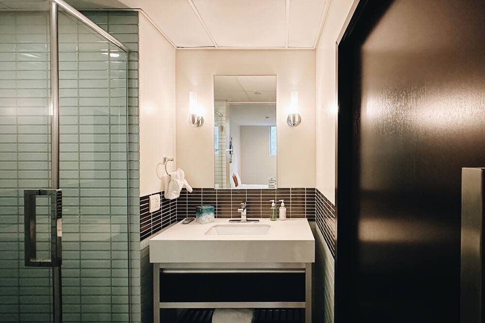 Photo of Bathroom in Westlake South