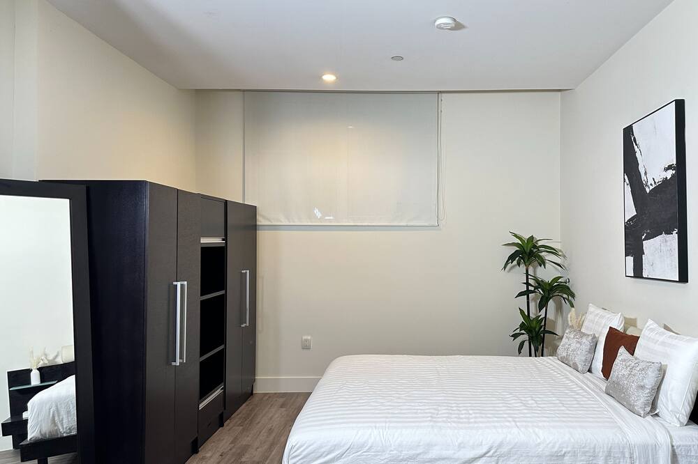 Photo of Bedroom in Westlake South
