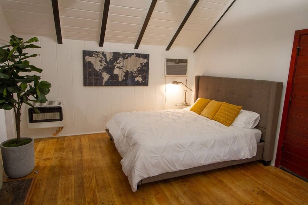 Photo of Bedroom in North Hollywood