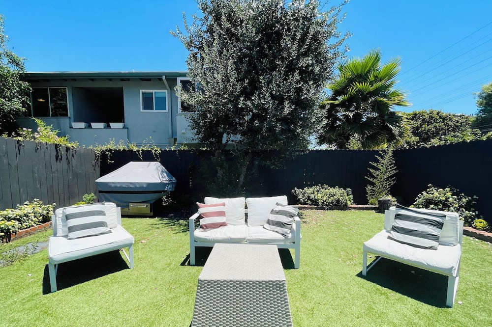 Photo of Outdoor in North Hollywood