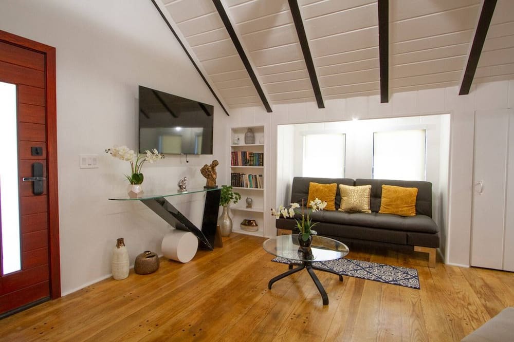 Photo of Livingroom in North Hollywood
