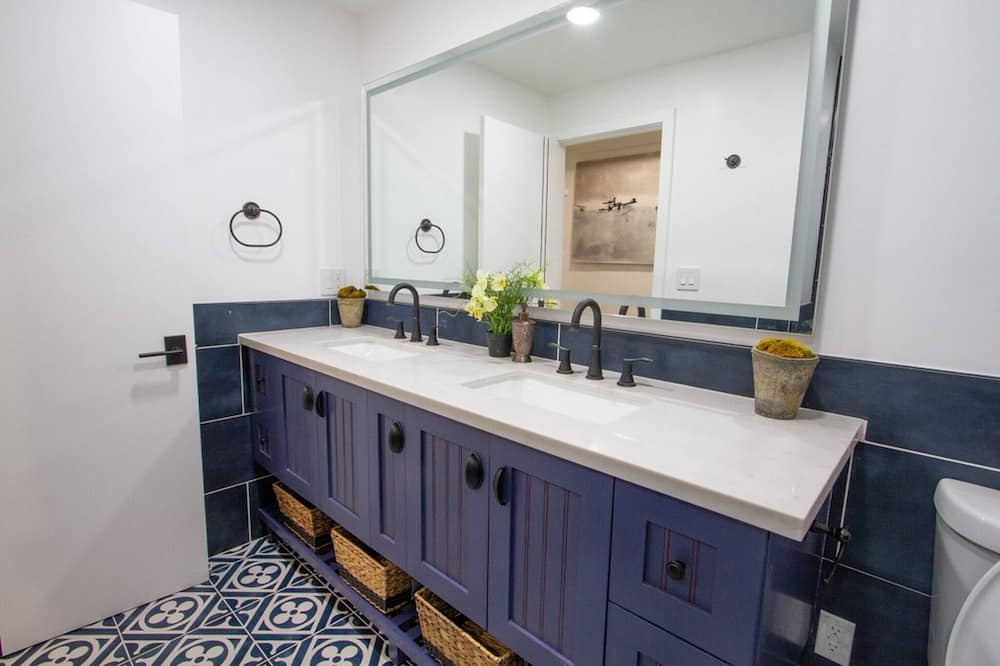 Photo of Bathroom in North Hollywood