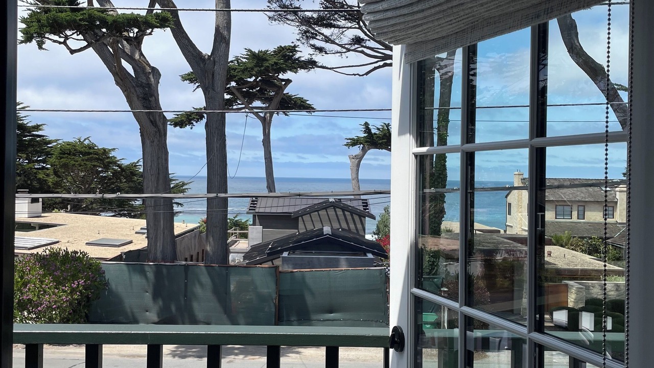 Photo of Patio Balcony in Golden Rectangle