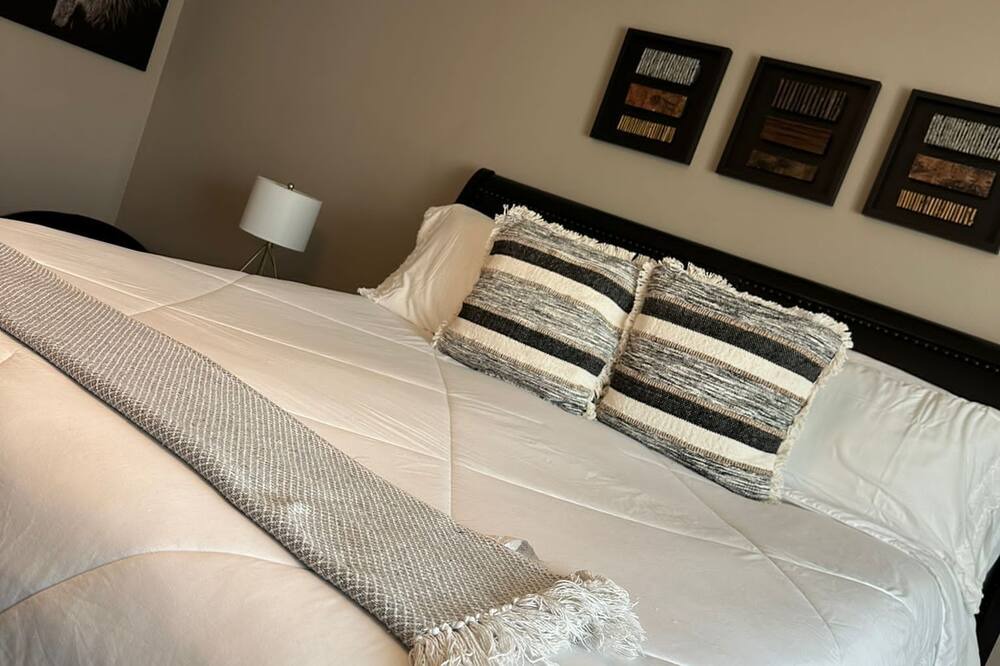 Photo of Bedroom in Menifee
