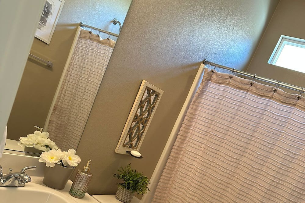 Photo of Bathroom in Menifee
