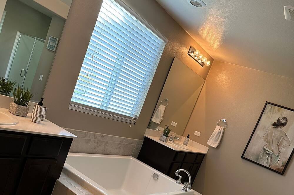 Photo of Bathroom in Menifee