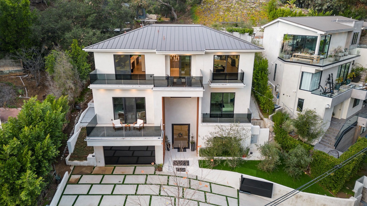 Photo of Outdoor in Laurel Canyon