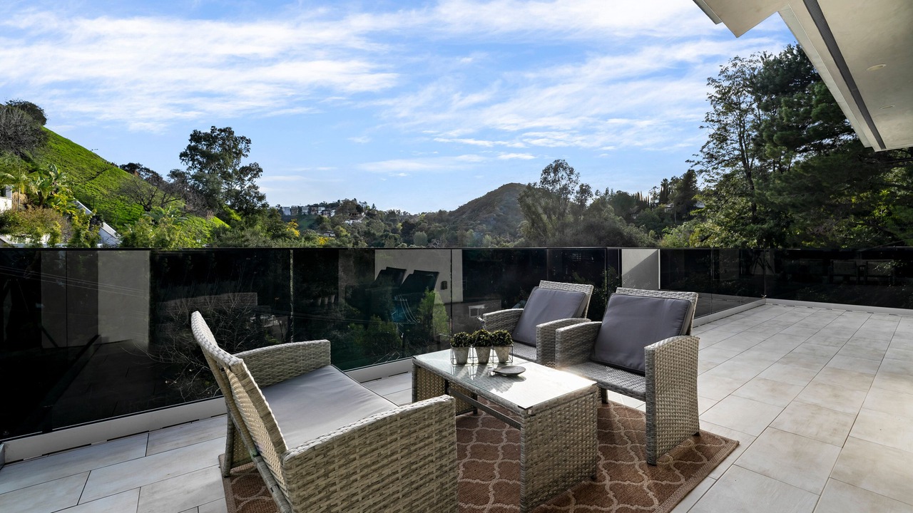 Photo of Outdoor in Laurel Canyon