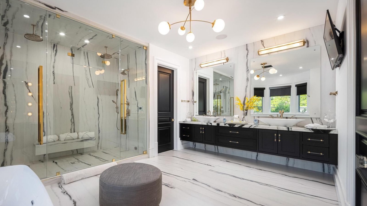 Photo of Bathroom in Melrose