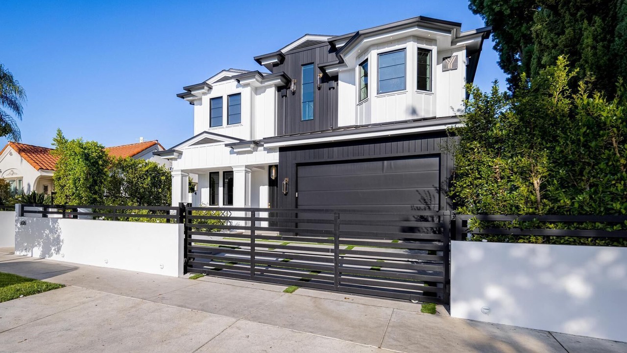 Photo of Outdoor in Melrose