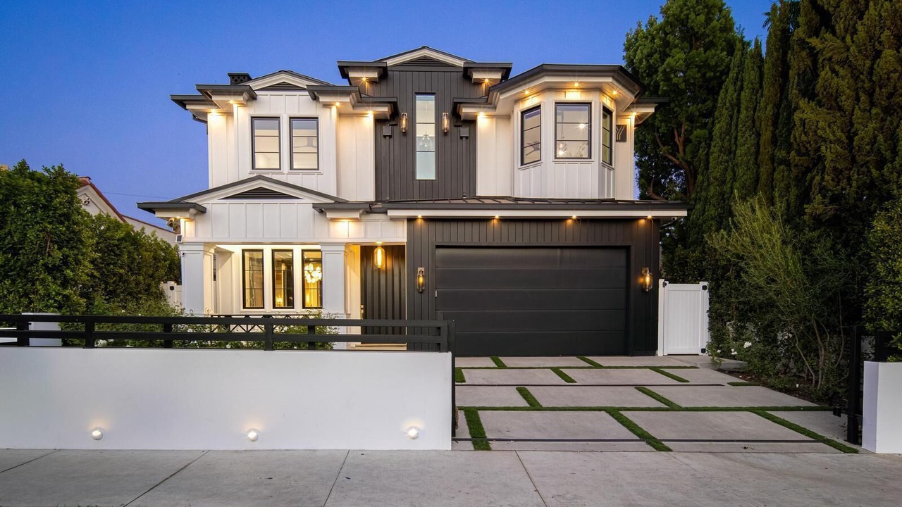 Photo of Outdoor in Melrose