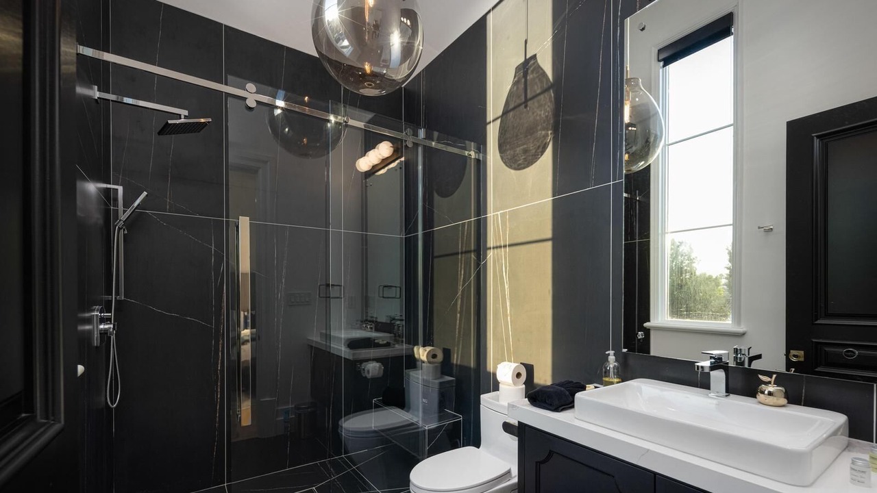 Photo of Bathroom in Melrose