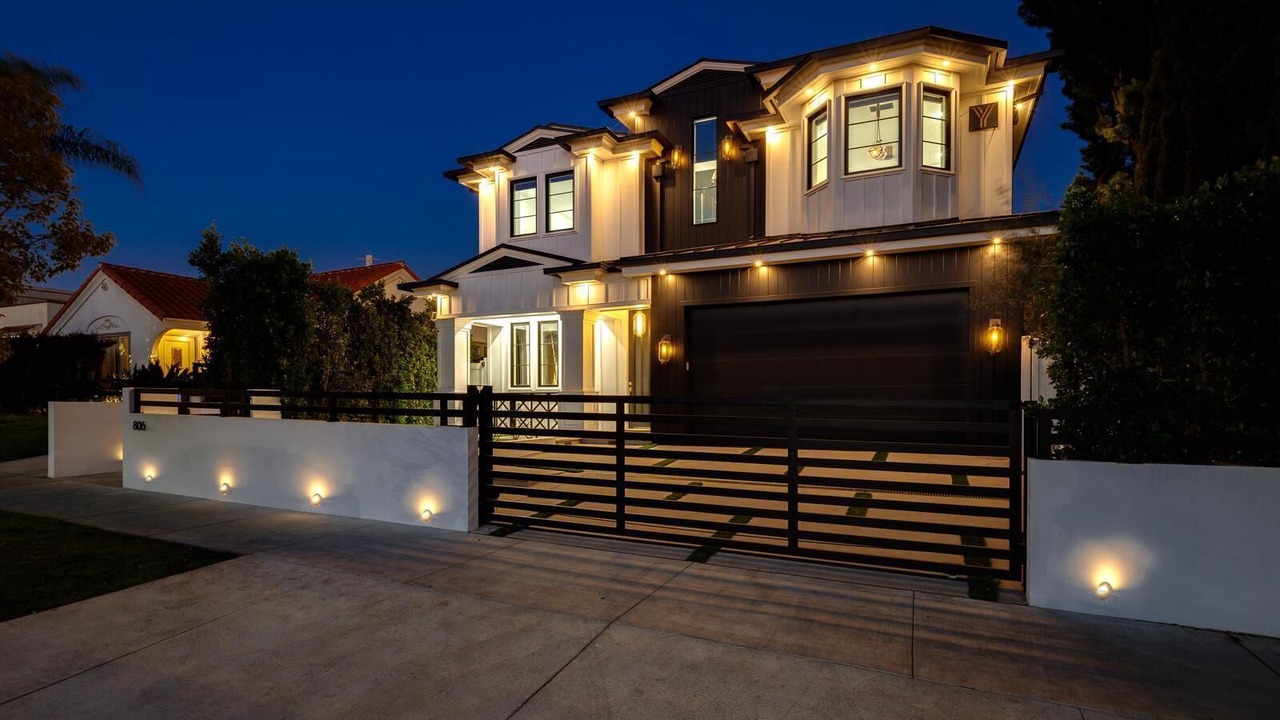 Photo of Outdoor in Melrose