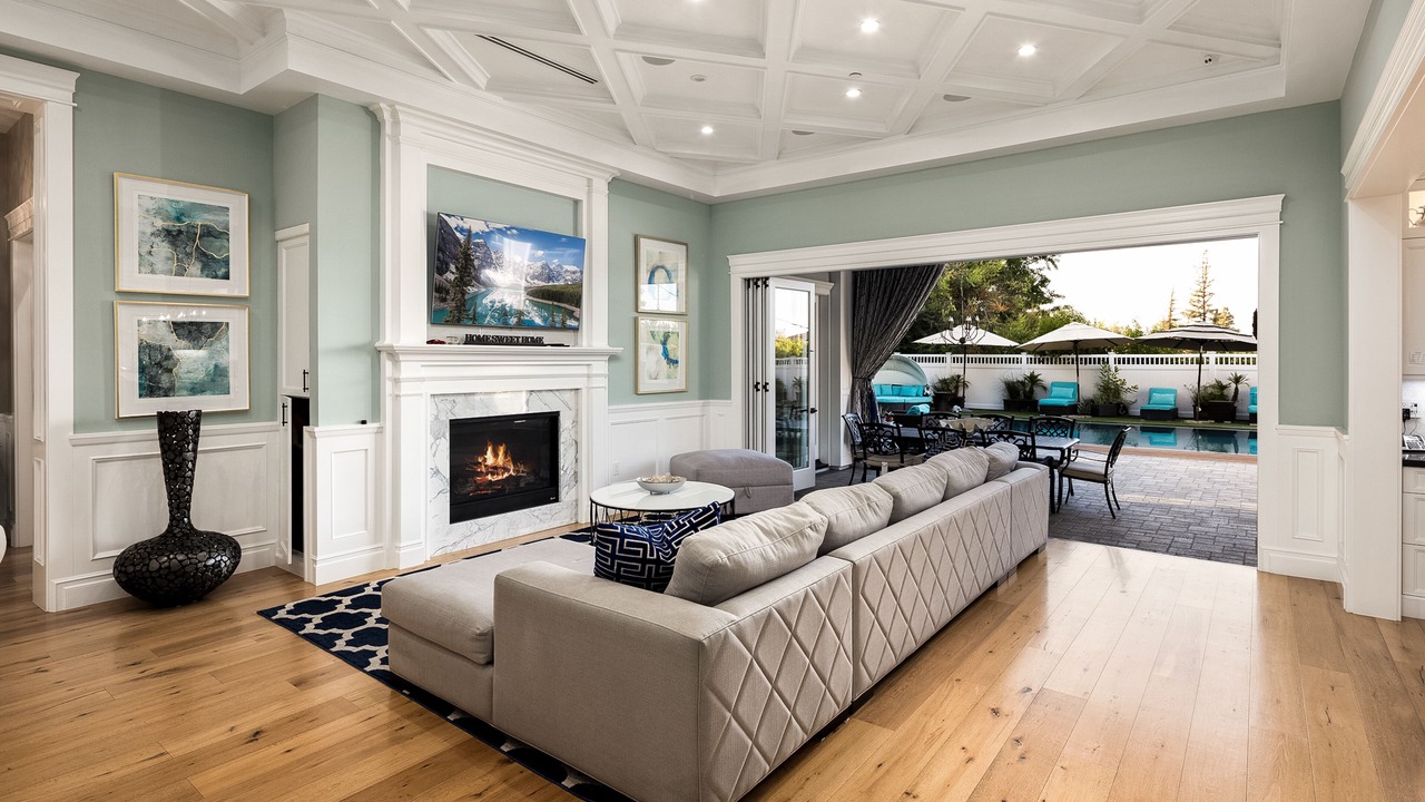 Photo of Livingroom in Tarzana