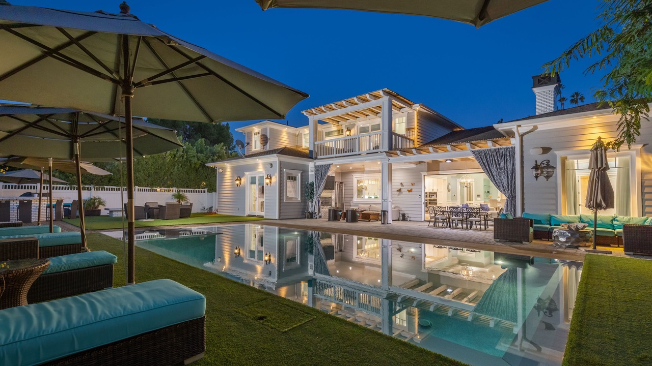 Photo of Outdoor in Tarzana