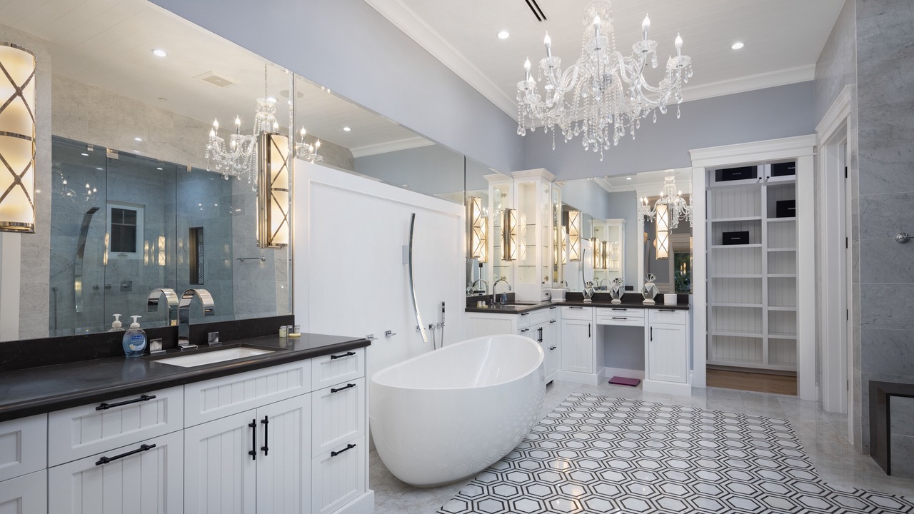 Photo of Bathroom in Tarzana