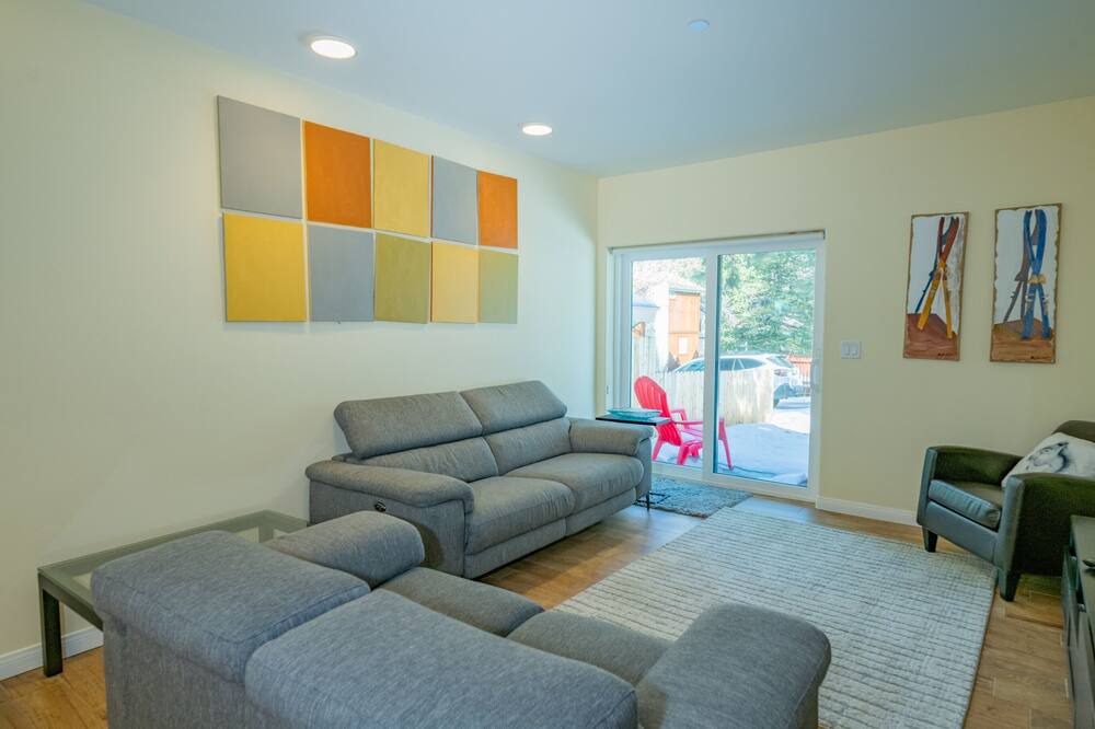 Photo of Livingroom in Patton