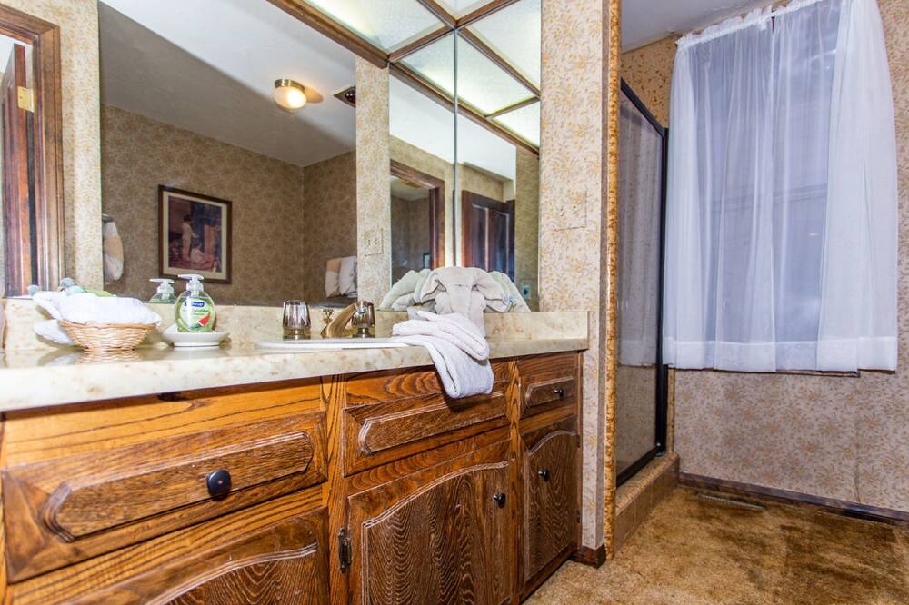 Photo of Bathroom in Patton