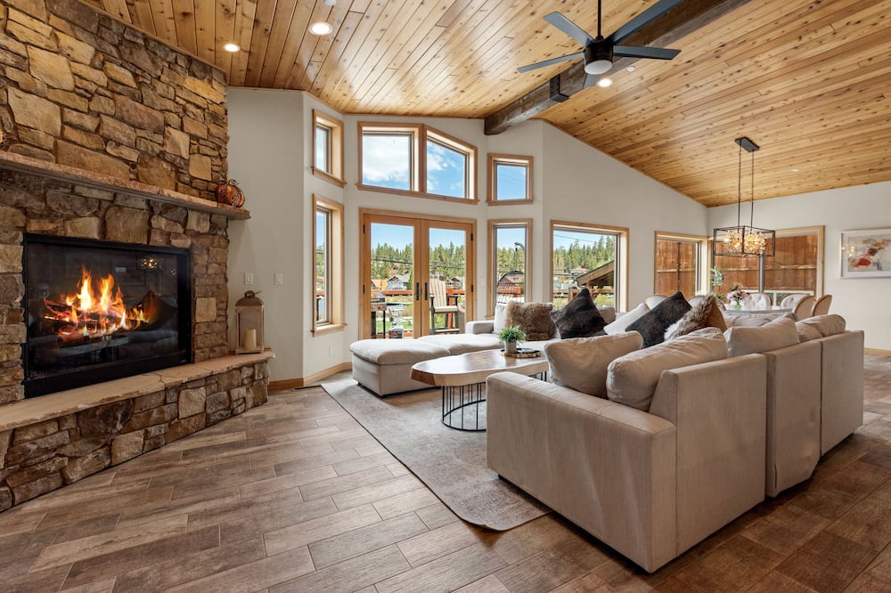 Photo of Livingroom in Boulder Bay