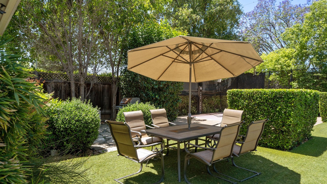 Photo of Outdoor in Northridge