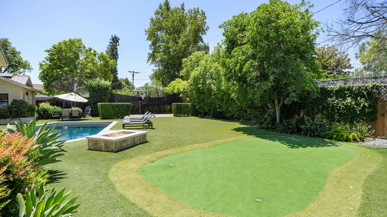 Photo of Outdoor in Northridge