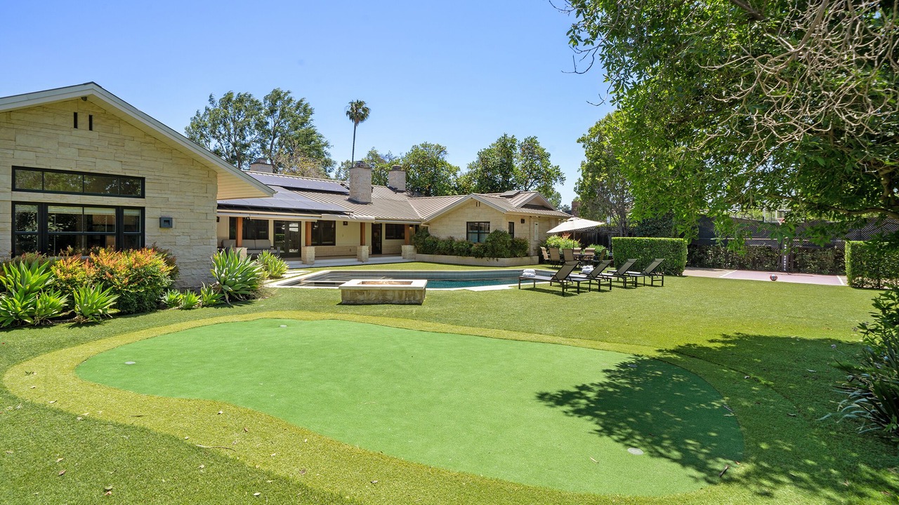 Photo of Outdoor in Northridge