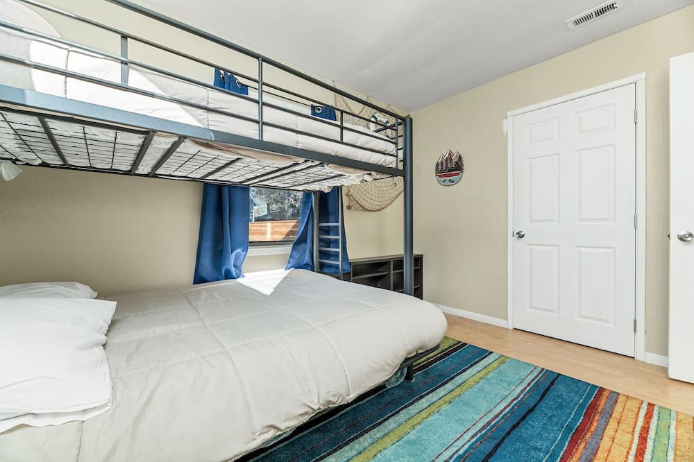 Photo of Bedroom in Big Bear City