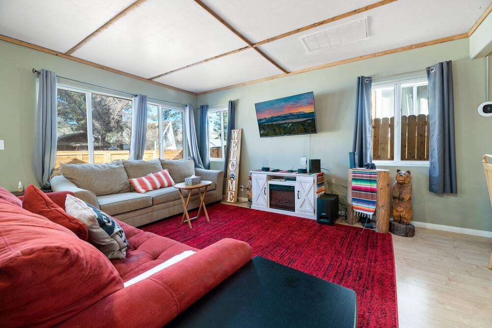 Photo of Livingroom in Big Bear City