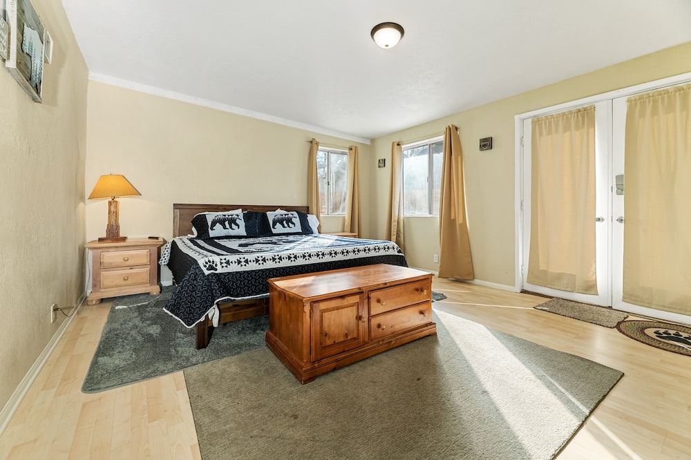 Photo of Bedroom in Big Bear City