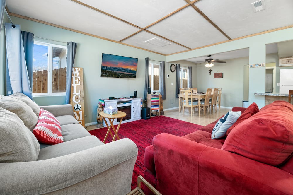 Photo of Livingroom in Big Bear City
