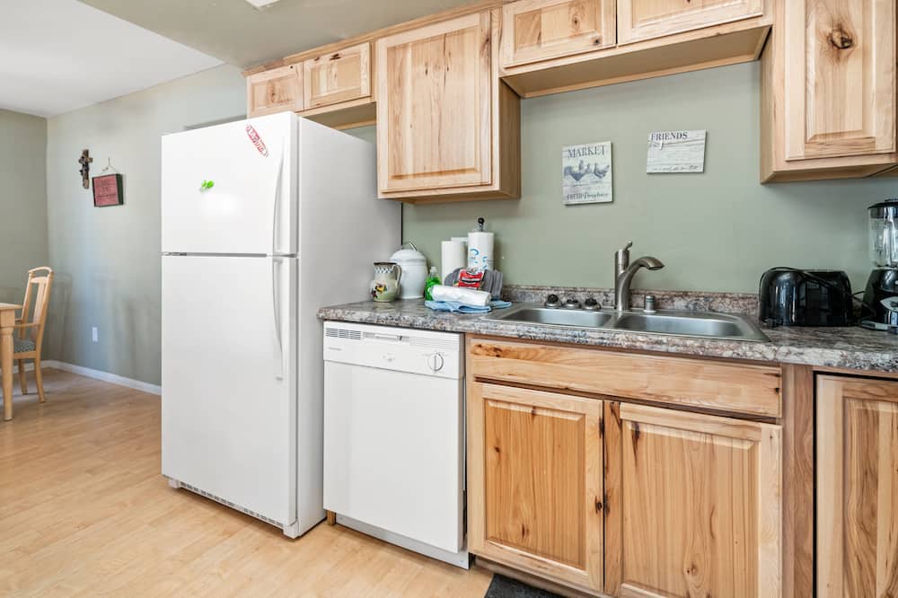 Photo of Kitchen in Big Bear City