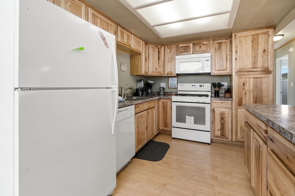 Photo of Kitchen in Big Bear City