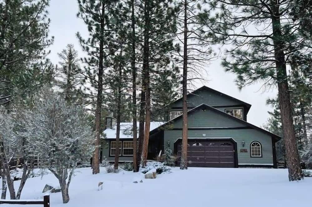 Photo of Outdoor in Eagle Mountain Estates