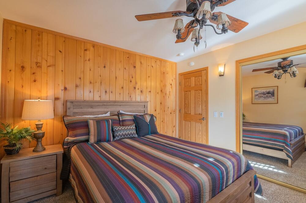 Photo of Bedroom in Eagle Mountain Estates