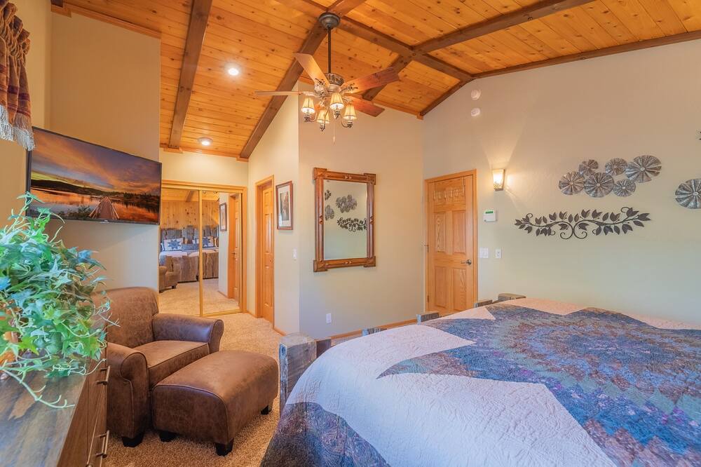 Photo of Bedroom in Eagle Mountain Estates