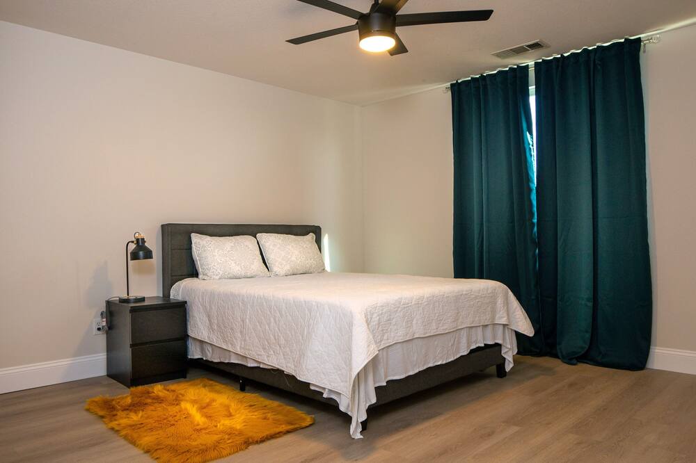 Photo of Bedroom in Moreno Valley