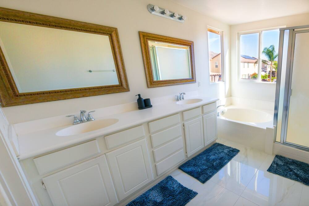Photo of Bathroom in Moreno Valley
