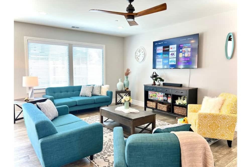 Photo of Livingroom in Perris