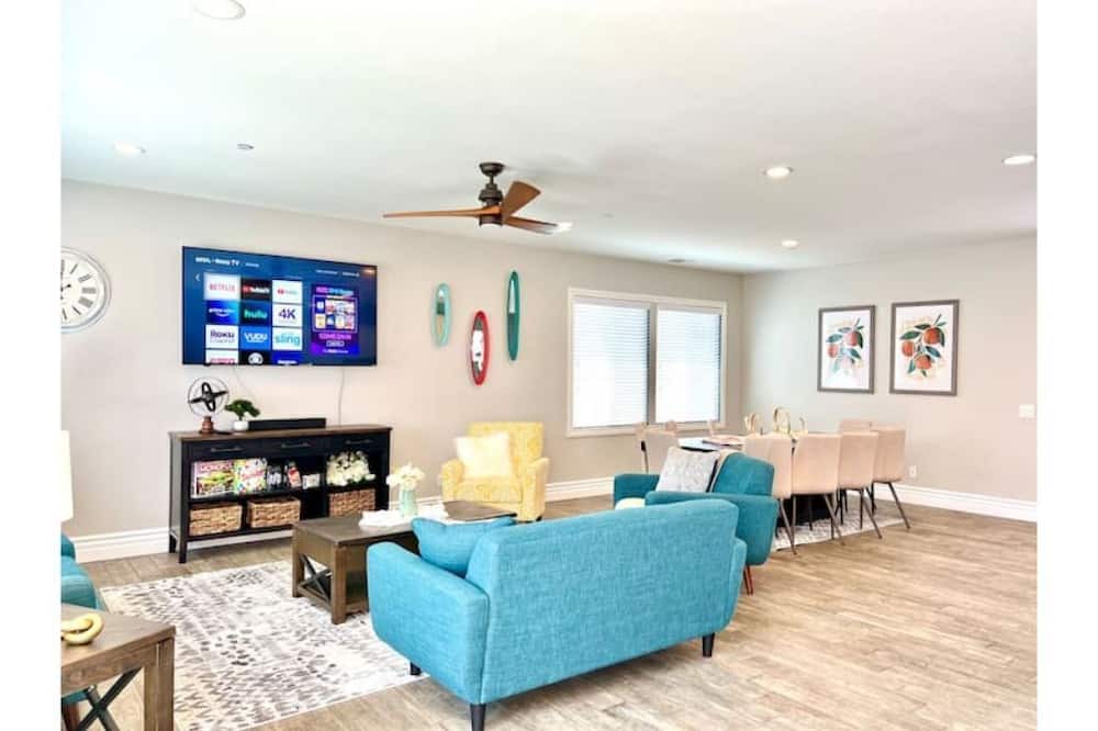 Photo of Livingroom in Perris