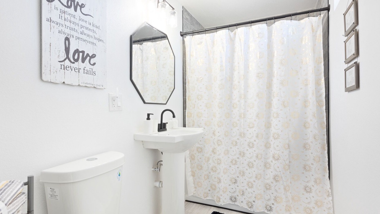 Photo of Bathroom in Indian Cove