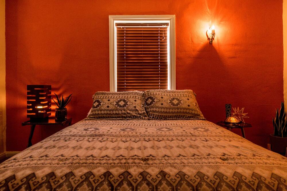 Photo of Bedroom in Twentynine Palms