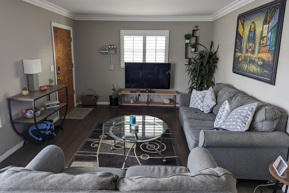 Photo of Livingroom in Santa Paula