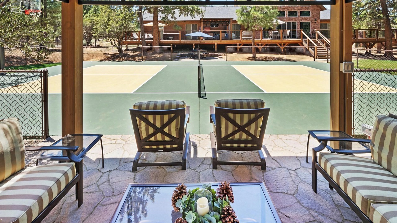 Photo of Outdoor in Meadowbrook Estates