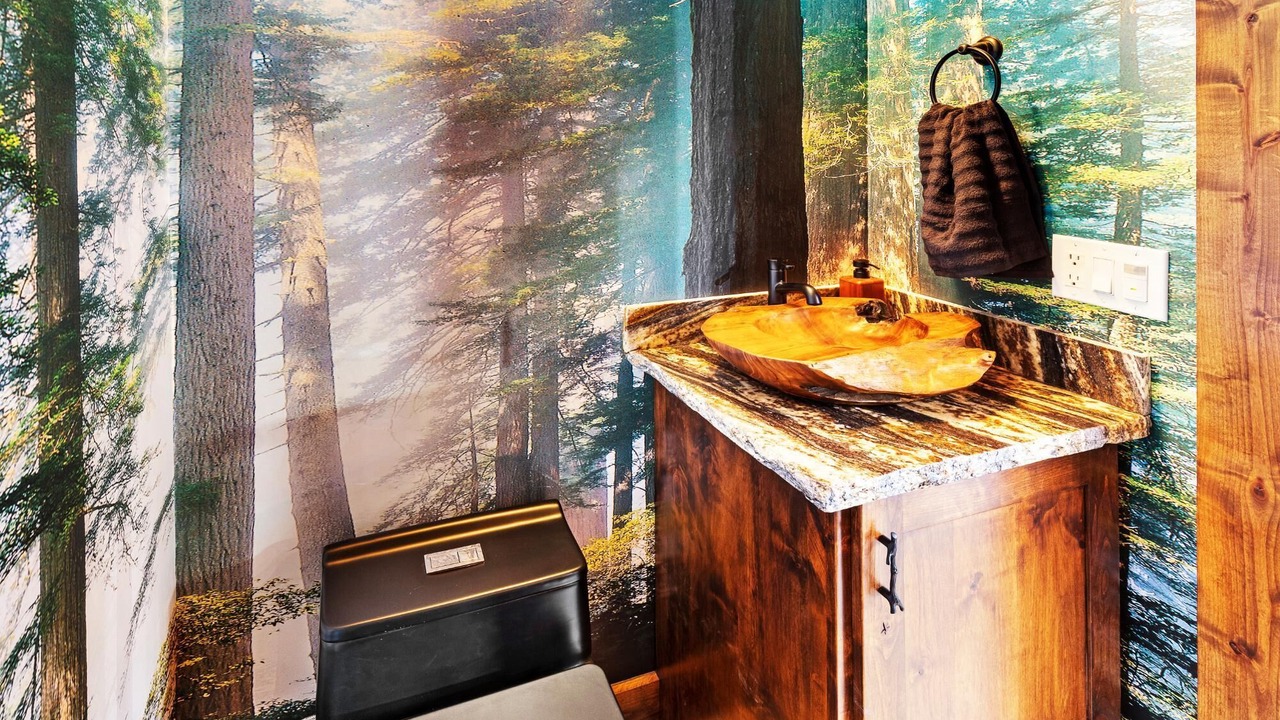 Photo of Bathroom in Meadowbrook Estates