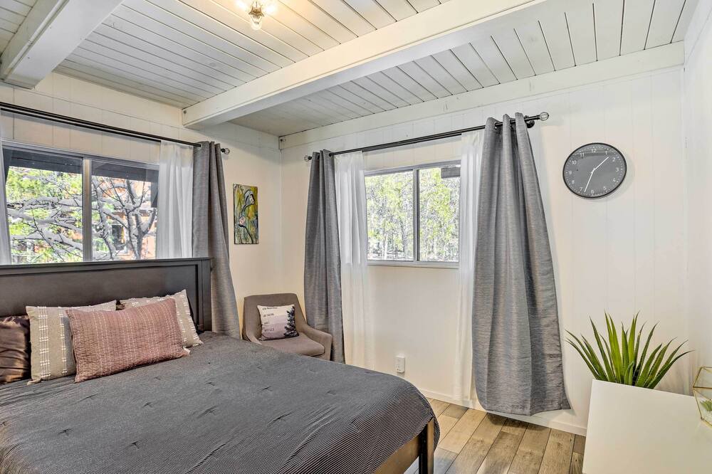 Photo of Bedroom in Trinity Center