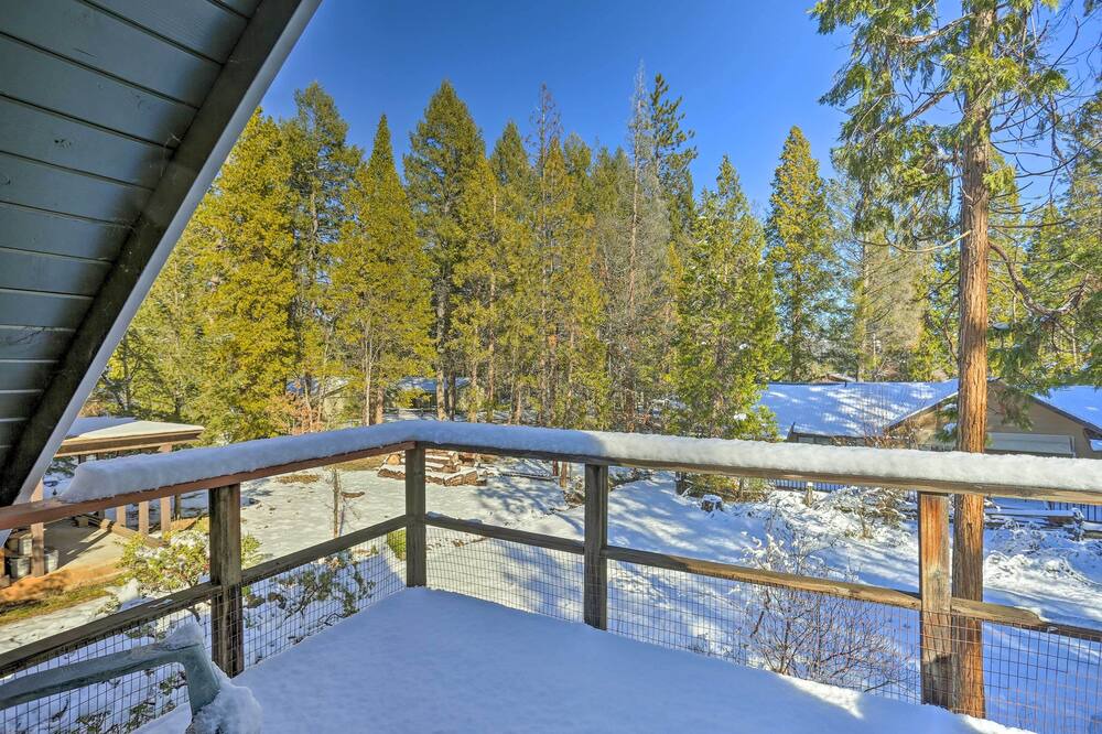 Photo of Patio Balcony in Trinity Center