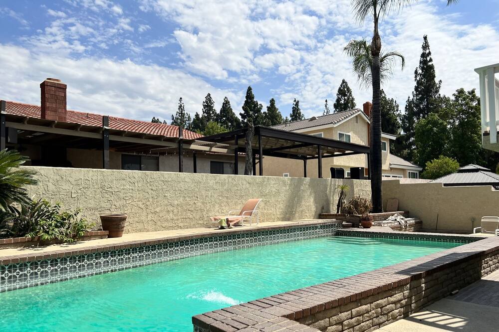 Photo of Outdoor in Upland