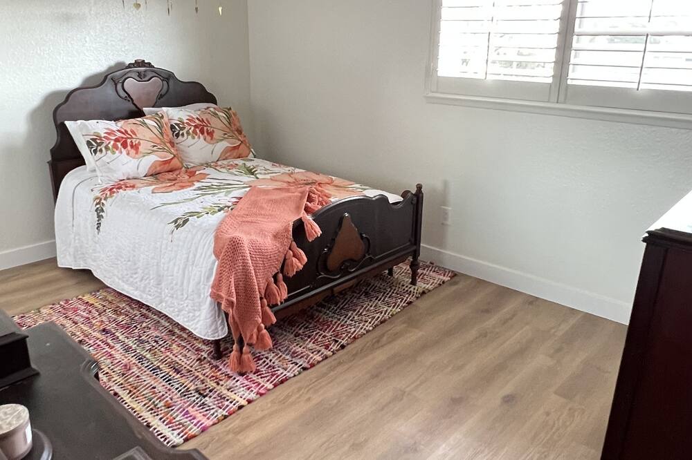 Photo of Bedroom in Upland